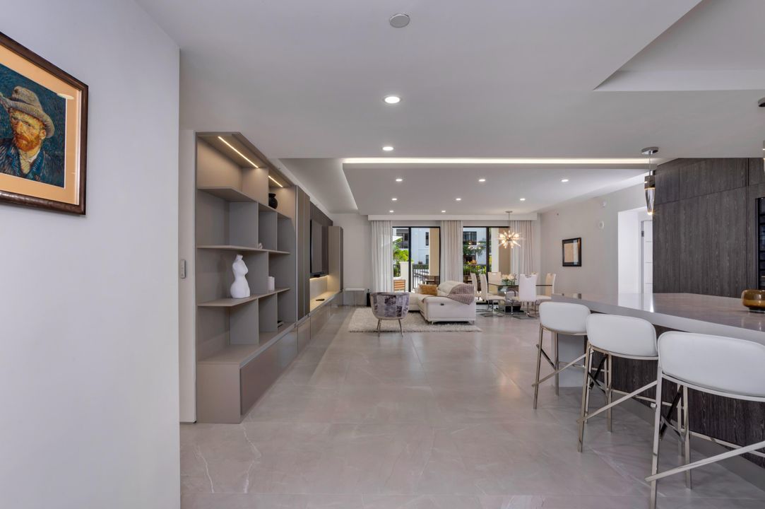 En Venta: $2,295,000 (2 camas, 2 baños, 2018 Pies cuadrados)