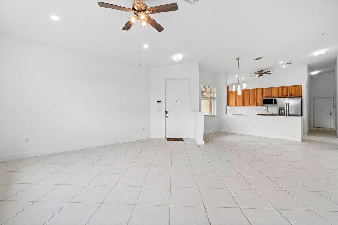 For Rent: $2,895 (3 beds, 2 baths, 1482 Square Feet)