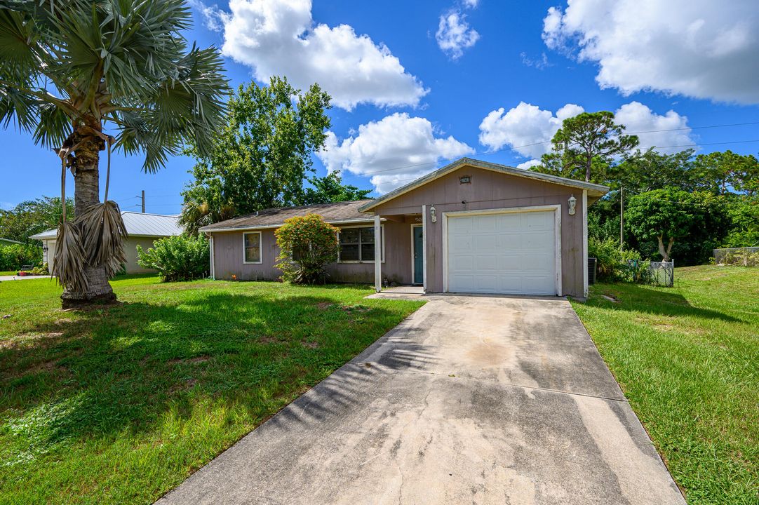 For Sale: $225,000 (3 beds, 2 baths, 1144 Square Feet)