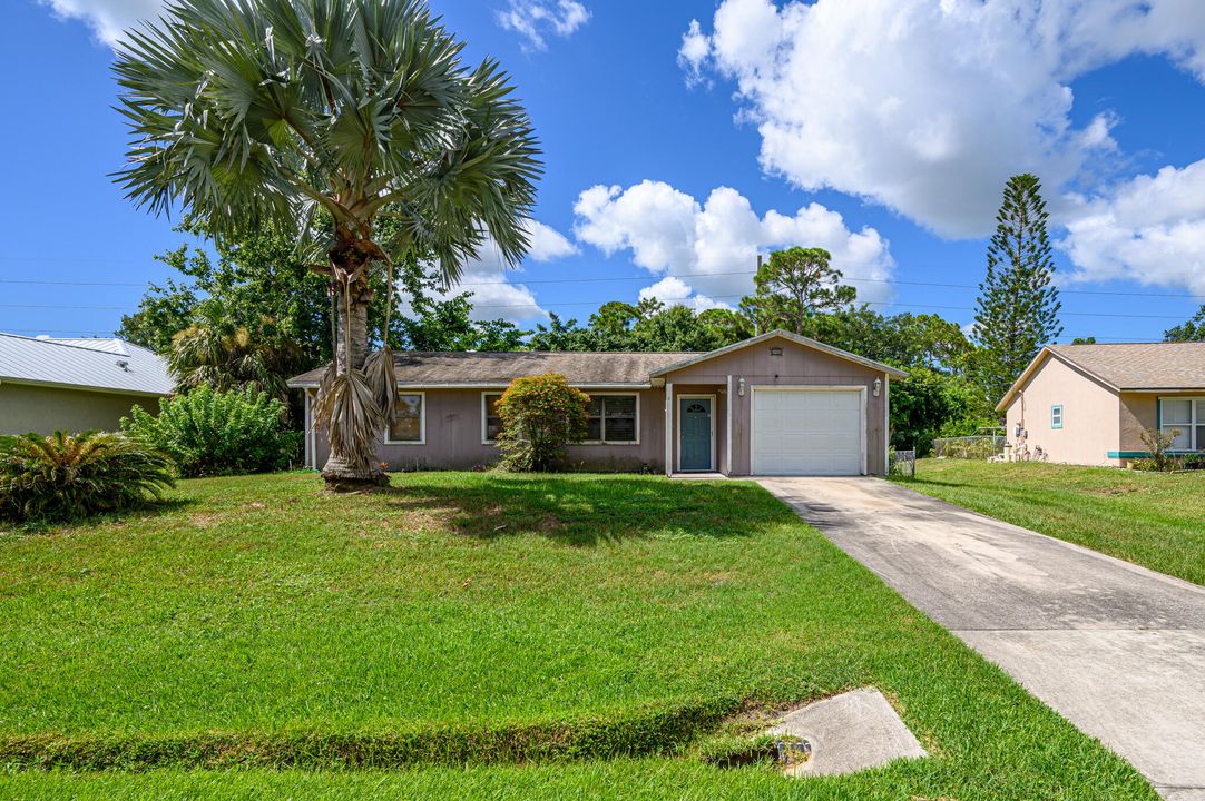 For Sale: $225,000 (3 beds, 2 baths, 1144 Square Feet)