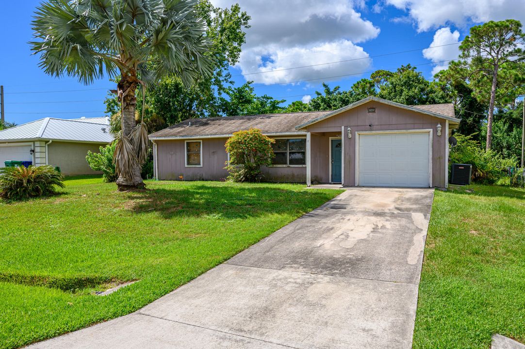 For Sale: $225,000 (3 beds, 2 baths, 1144 Square Feet)