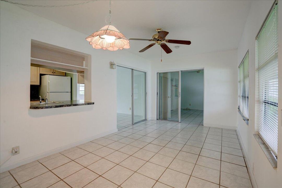 For Sale: $290,000 (2 beds, 2 baths, 1192 Square Feet)