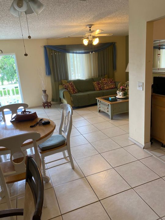 For Sale: $115,000 (1 beds, 1 baths, 750 Square Feet)