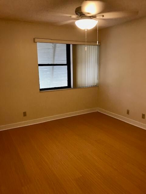 For Rent: $2,500 (3 beds, 3 baths, 1694 Square Feet)