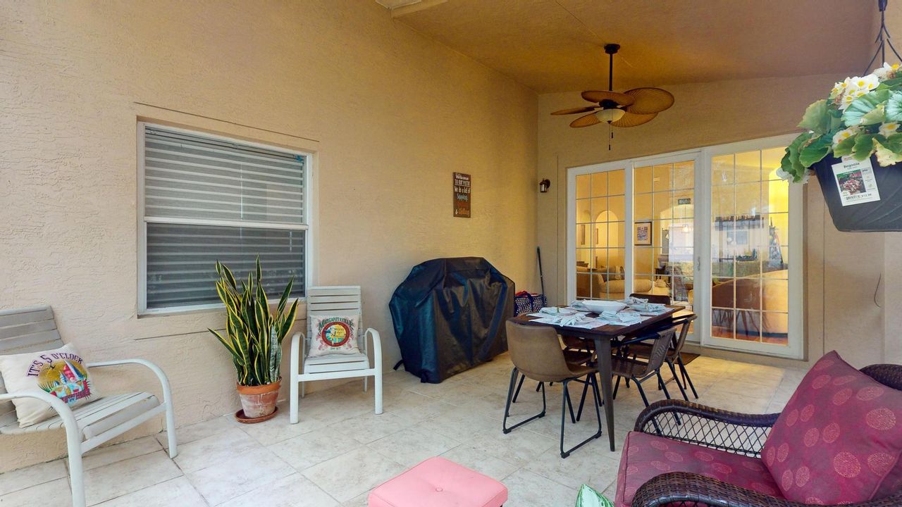 For Sale: $329,900 (2 beds, 2 baths, 1650 Square Feet)