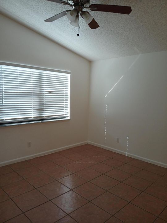 For Rent: $2,350 (2 beds, 2 baths, 936 Square Feet)