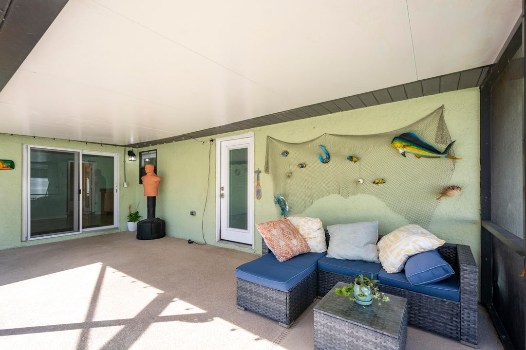 For Sale: $429,000 (3 beds, 2 baths, 1383 Square Feet)