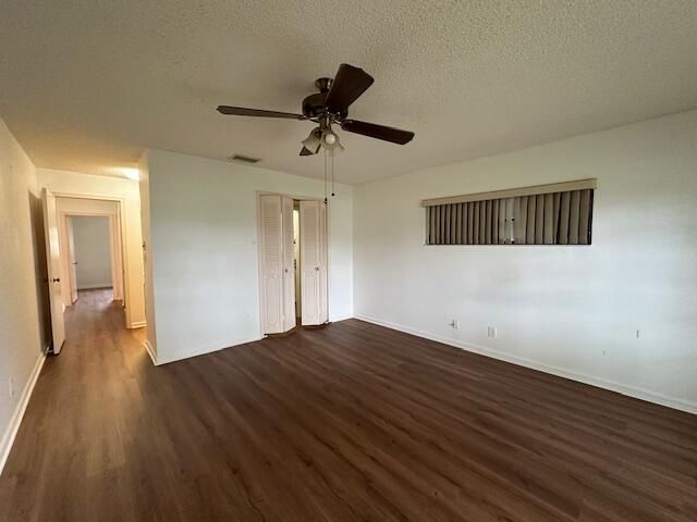 For Rent: $2,300 (2 beds, 2 baths, 1400 Square Feet)