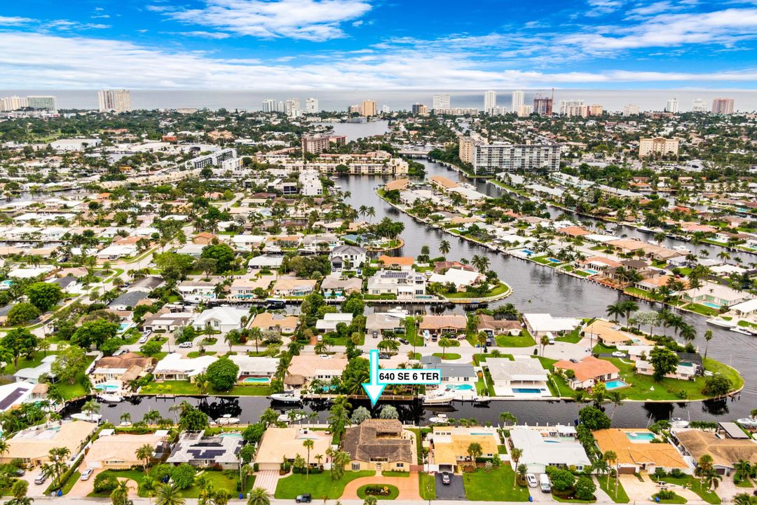 For Sale: $1,099,000 (4 beds, 2 baths, 1961 Square Feet)