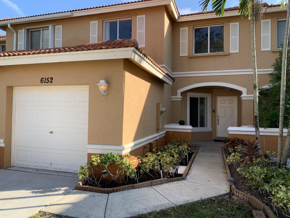 Active With Contract: $405,000 (3 beds, 2 baths, 1627 Square Feet)