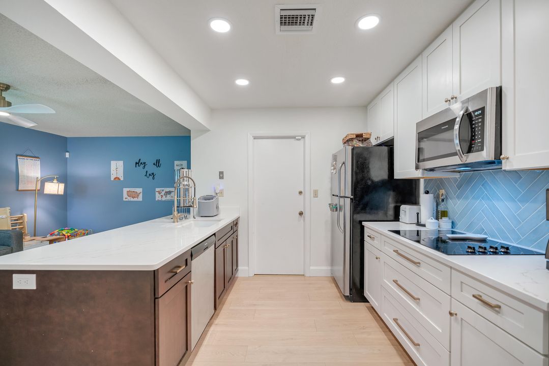 For Sale: $649,000 (3 beds, 2 baths, 1570 Square Feet)