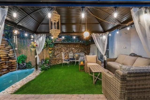 En Venta: $1,599,000 (6 camas, 5 baños, 4600 Pies cuadrados)