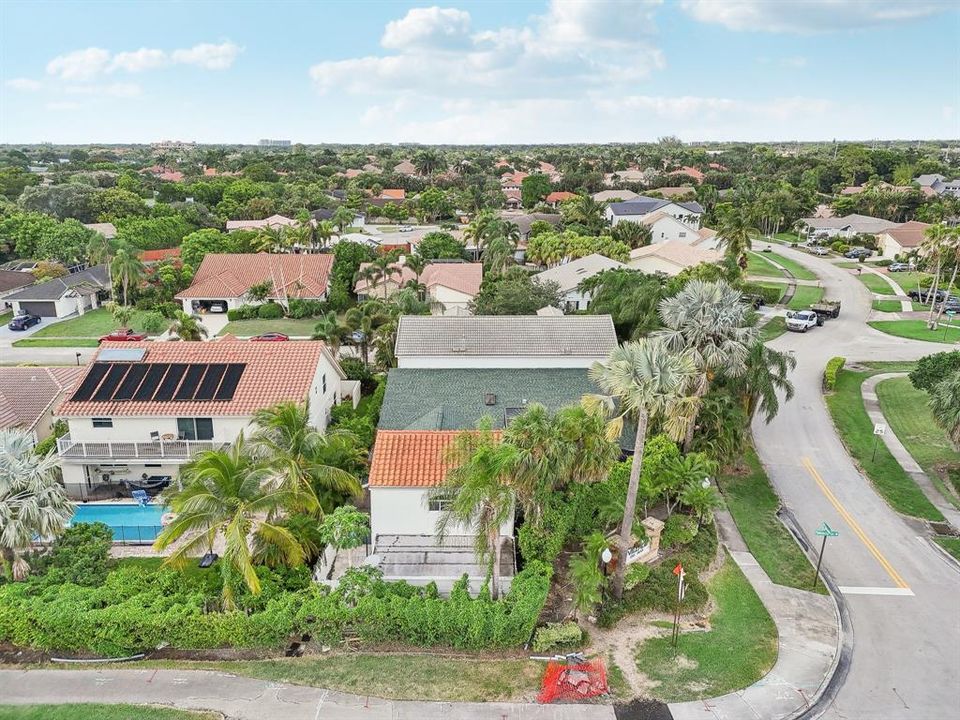 En Venta: $1,599,000 (6 camas, 5 baños, 4600 Pies cuadrados)