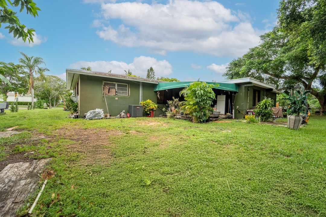 For Sale: $499,000 (3 beds, 2 baths, 1947 Square Feet)