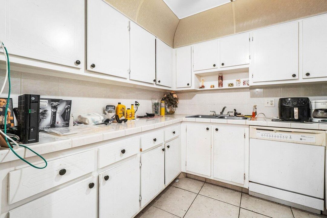 En Venta: $164,999 (1 camas, 1 baños, 784 Pies cuadrados)