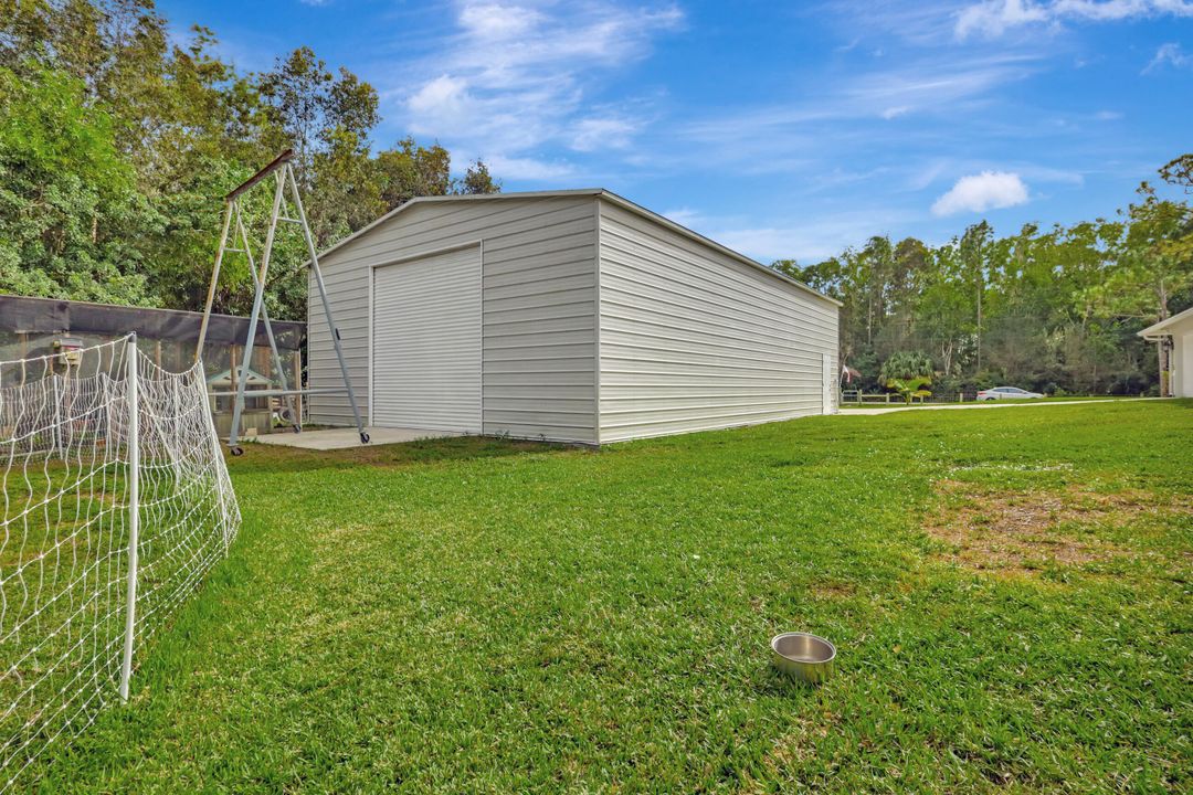 For Sale: $999,000 (4 beds, 3 baths, 2280 Square Feet)