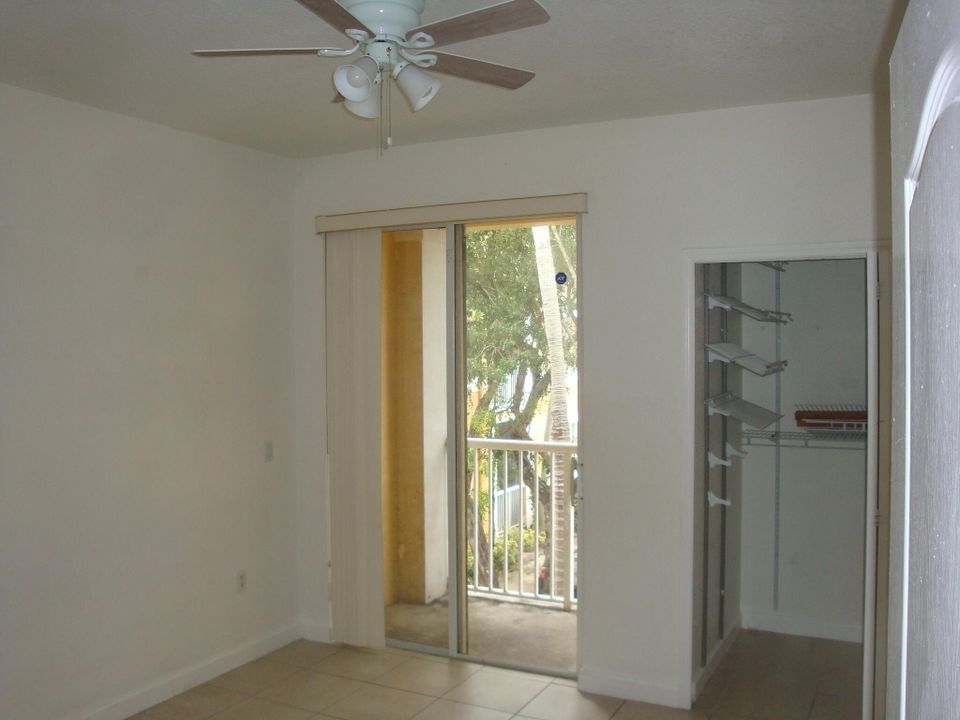 For Rent: $2,900 (3 beds, 2 baths, 1457 Square Feet)