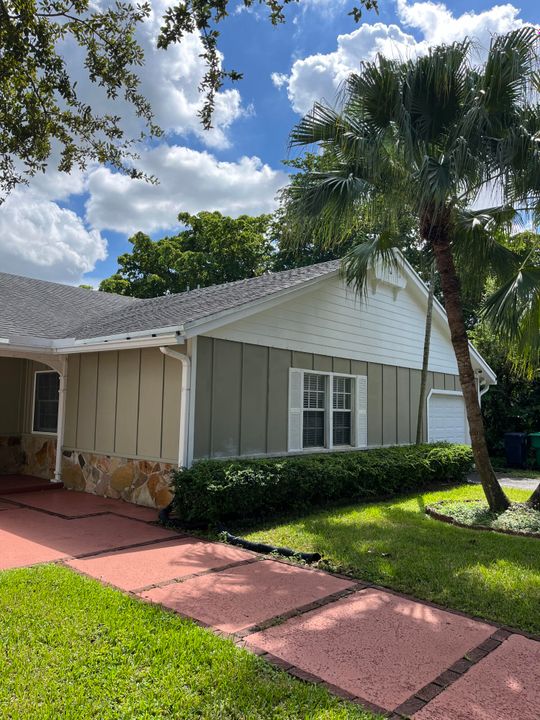 For Sale: $624,500 (3 beds, 2 baths, 1734 Square Feet)