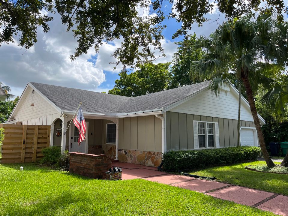 For Sale: $624,500 (3 beds, 2 baths, 1734 Square Feet)