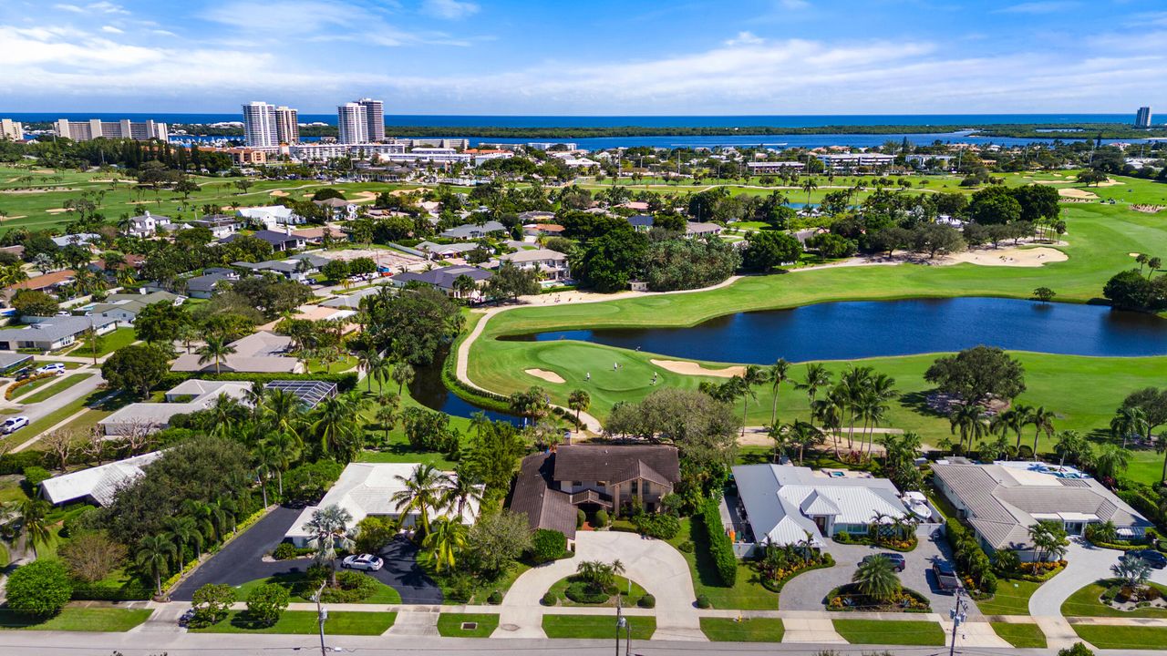 Active With Contract: $2,295,000 (5 beds, 3 baths, 4974 Square Feet)