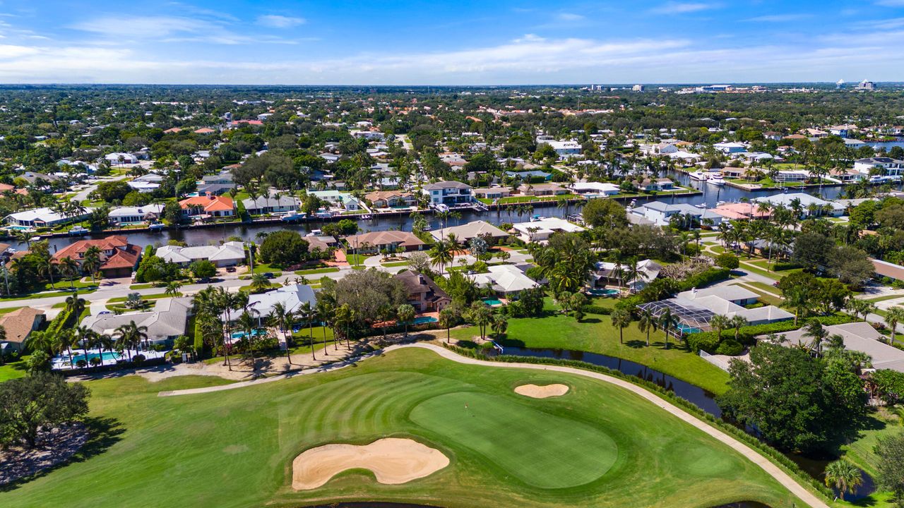 Active With Contract: $2,295,000 (5 beds, 3 baths, 4974 Square Feet)