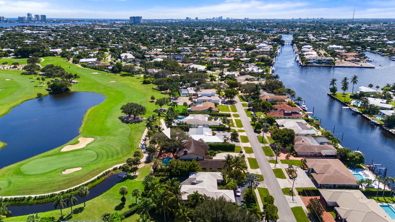 Active With Contract: $2,295,000 (5 beds, 3 baths, 4974 Square Feet)