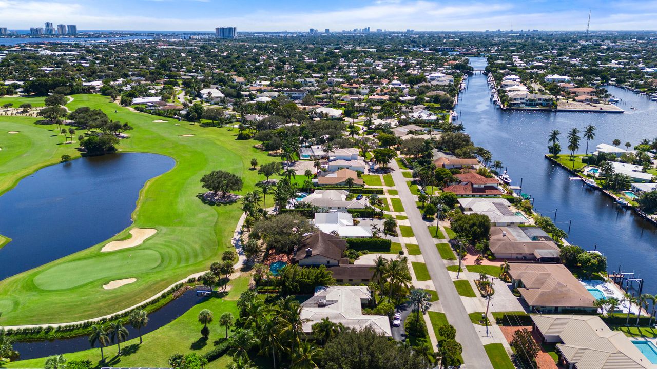 Active With Contract: $2,295,000 (5 beds, 3 baths, 4974 Square Feet)