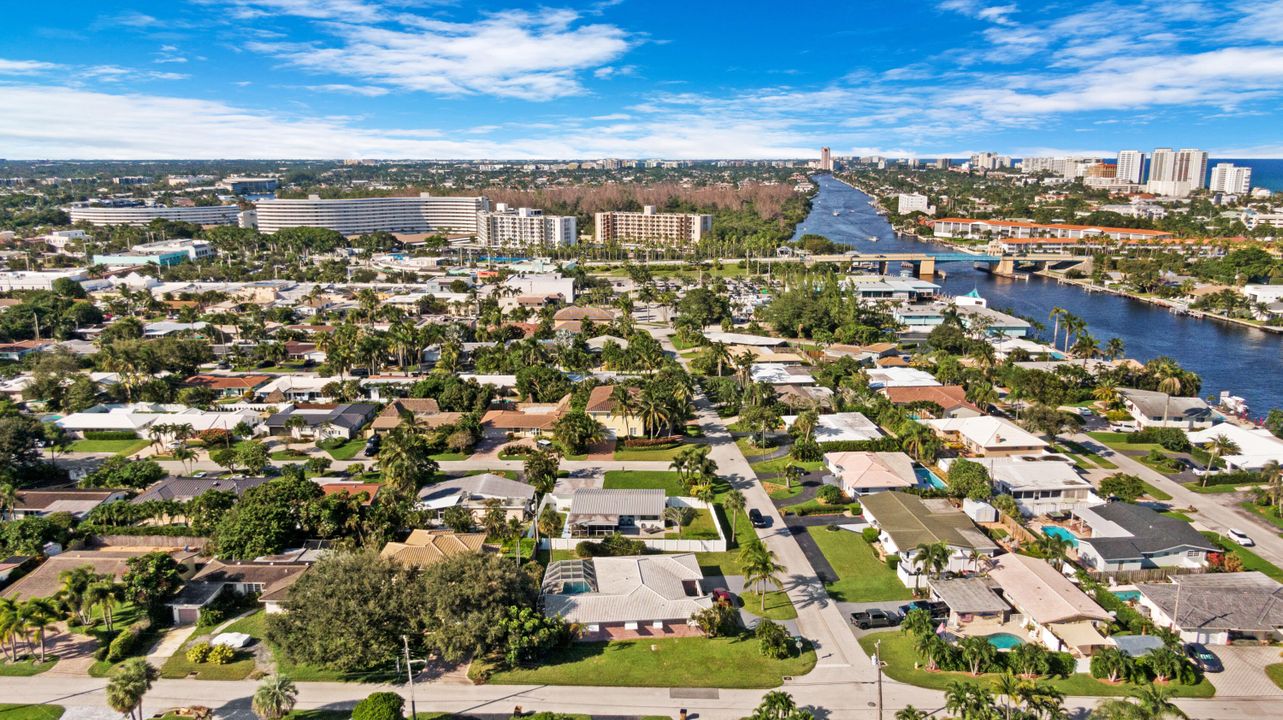 For Sale: $949,000 (3 beds, 2 baths, 1734 Square Feet)