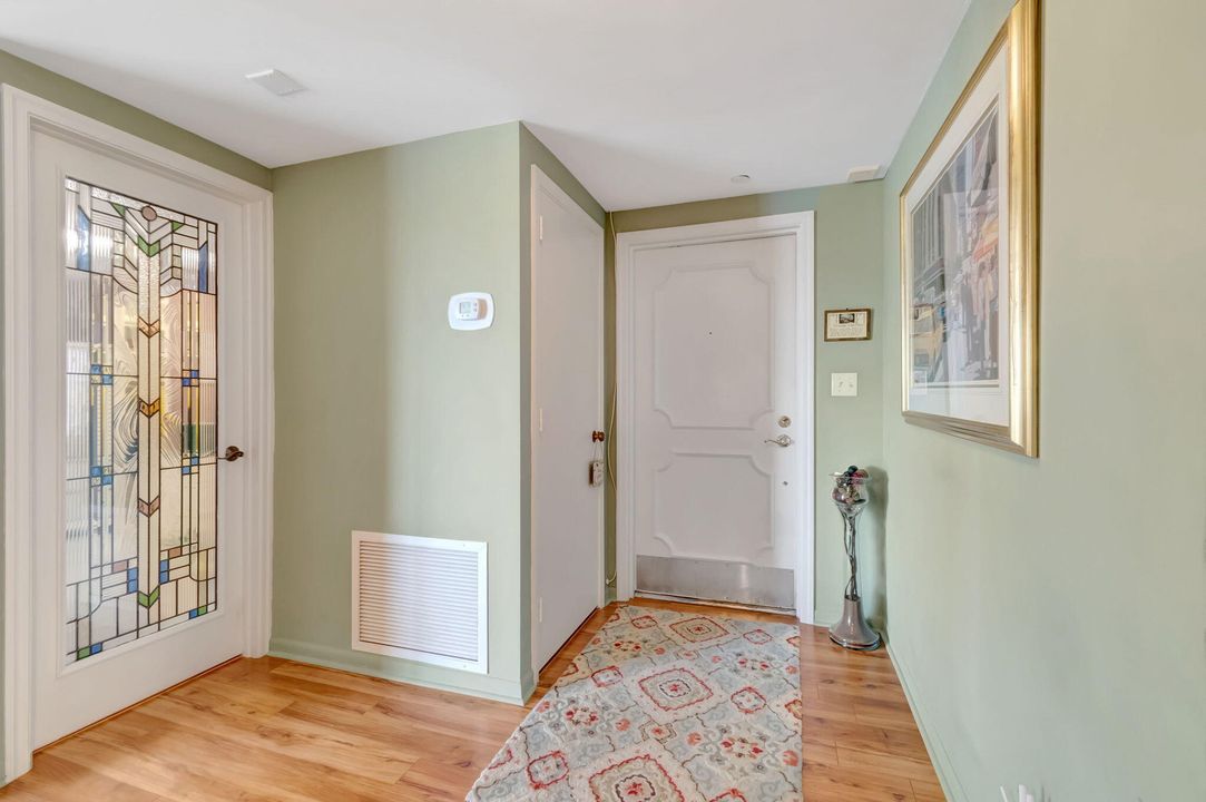 For Sale: $1,375,000 (2 beds, 2 baths, 1760 Square Feet)