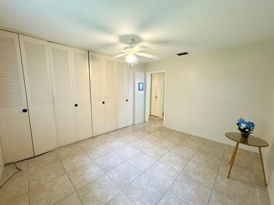 For Sale: $110,000 (1 beds, 1 baths, 612 Square Feet)