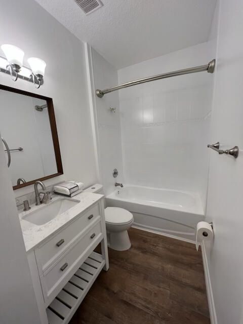 For Sale: $424,900 (3 beds, 2 baths, 1391 Square Feet)