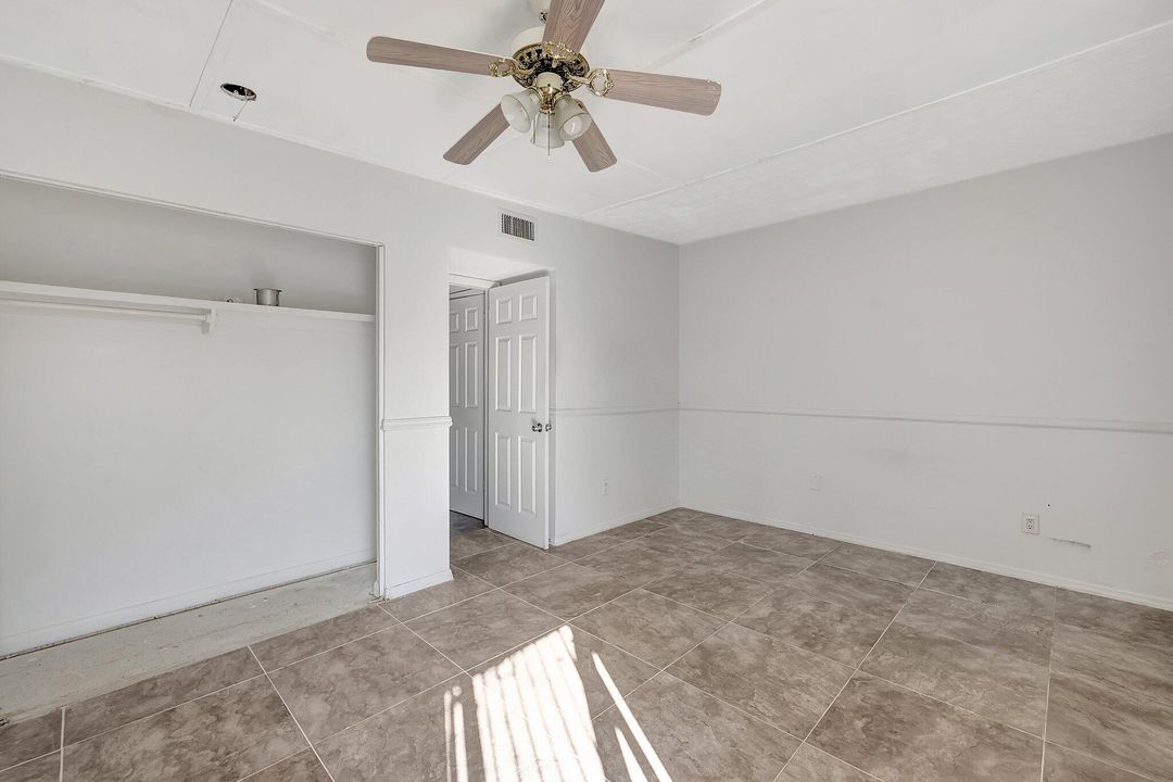 For Sale: $250,000 (2 beds, 1 baths, 1088 Square Feet)