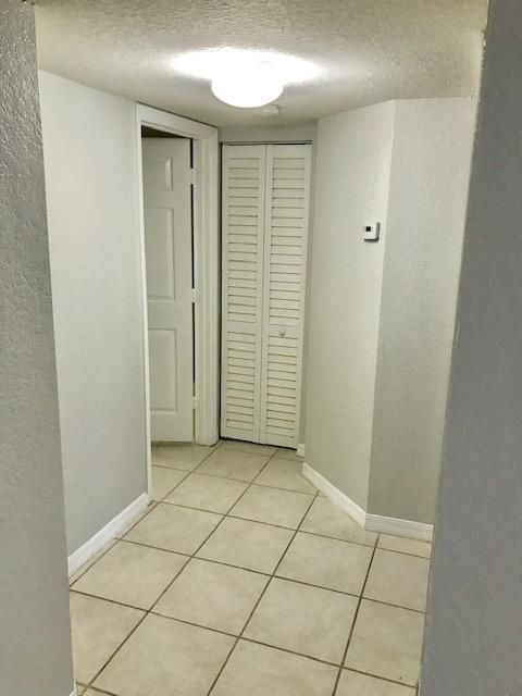 For Rent: $2,000 (2 beds, 2 baths, 1161 Square Feet)