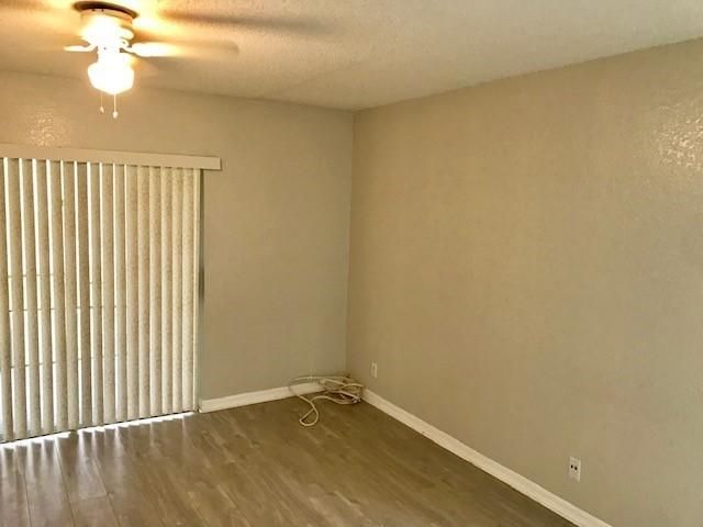 For Rent: $2,000 (2 beds, 2 baths, 1161 Square Feet)