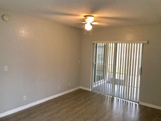 For Rent: $2,000 (2 beds, 2 baths, 1161 Square Feet)