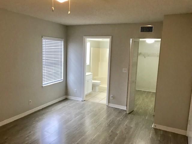 For Rent: $2,000 (2 beds, 2 baths, 1161 Square Feet)