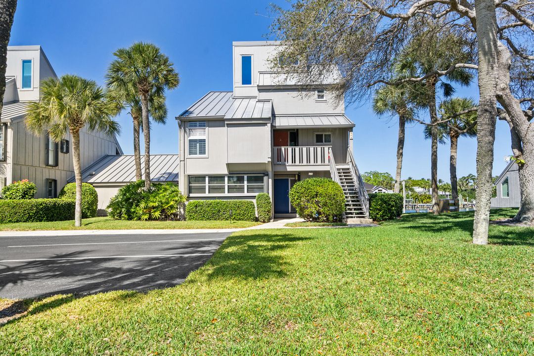 For Sale: $710,000 (2 beds, 2 baths, 1654 Square Feet)