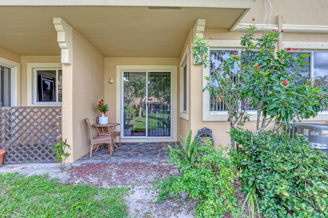 For Sale: $399,900 (3 beds, 2 baths, 1813 Square Feet)