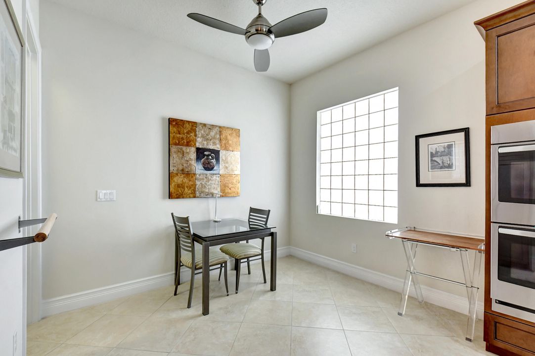 For Sale: $635,000 (2 beds, 2 baths, 1863 Square Feet)