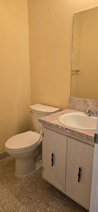 For Rent: $1,500 (1 beds, 1 baths, 760 Square Feet)