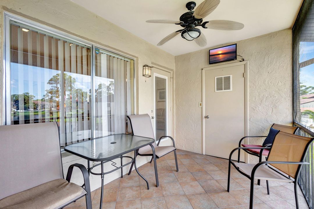 For Sale: $239,000 (2 beds, 2 baths, 924 Square Feet)