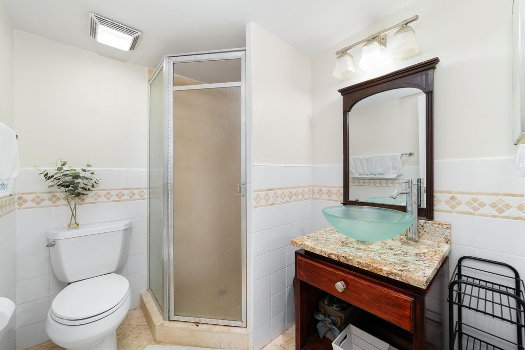 For Sale: $375,000 (2 beds, 2 baths, 1130 Square Feet)