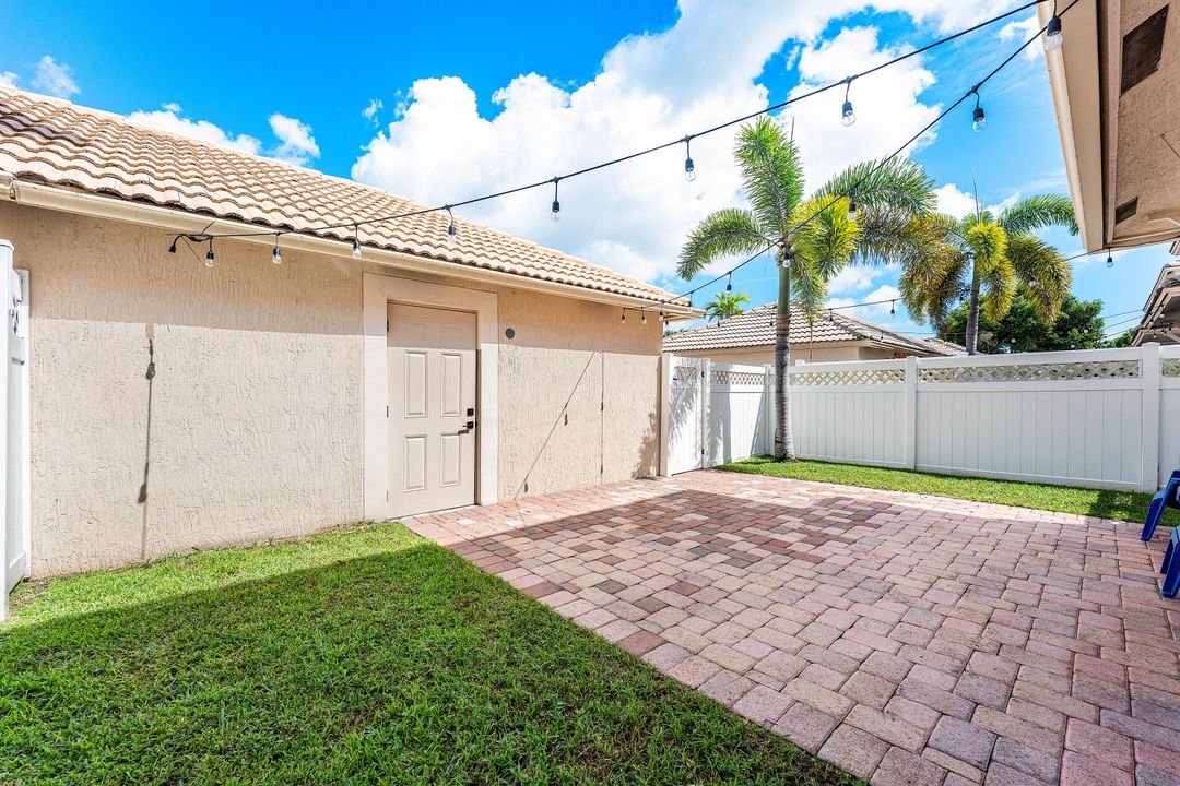 For Sale: $525,000 (3 beds, 2 baths, 1728 Square Feet)