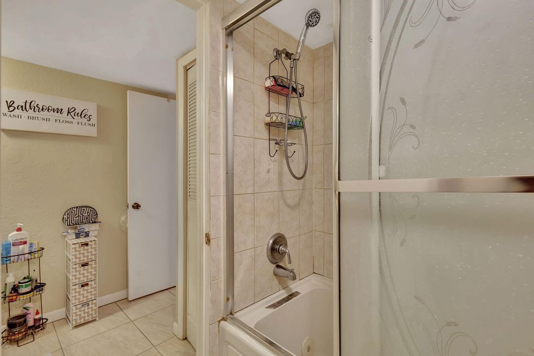 For Sale: $310,000 (2 beds, 2 baths, 1232 Square Feet)