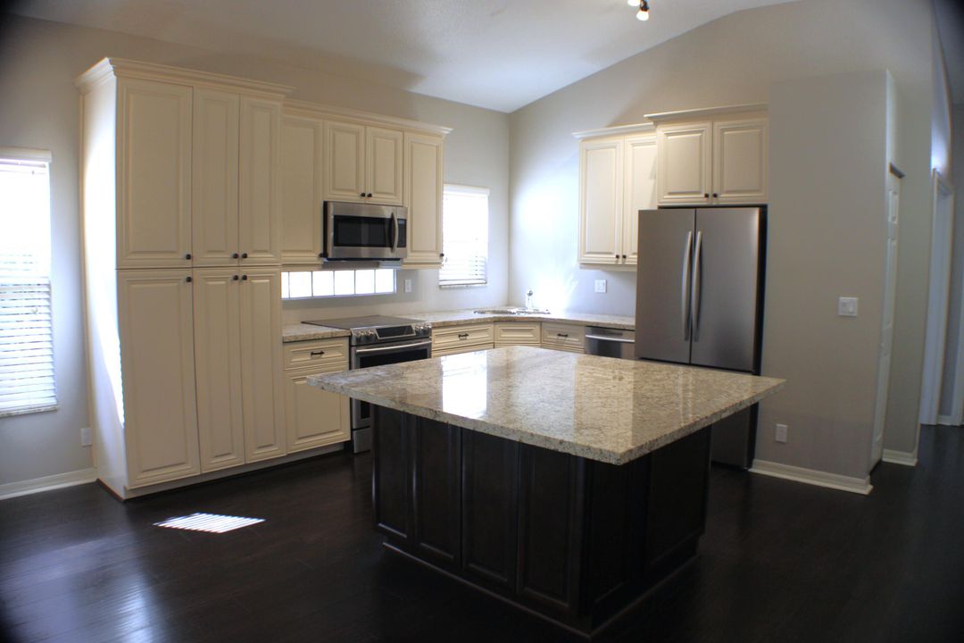 For Sale: $526,900 (3 beds, 2 baths, 1580 Square Feet)