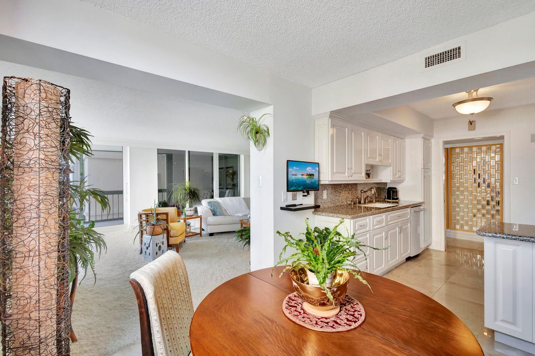 For Sale: $839,900 (2 beds, 2 baths, 1721 Square Feet)