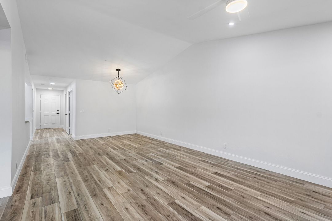 For Sale: $235,000 (2 beds, 2 baths, 1125 Square Feet)