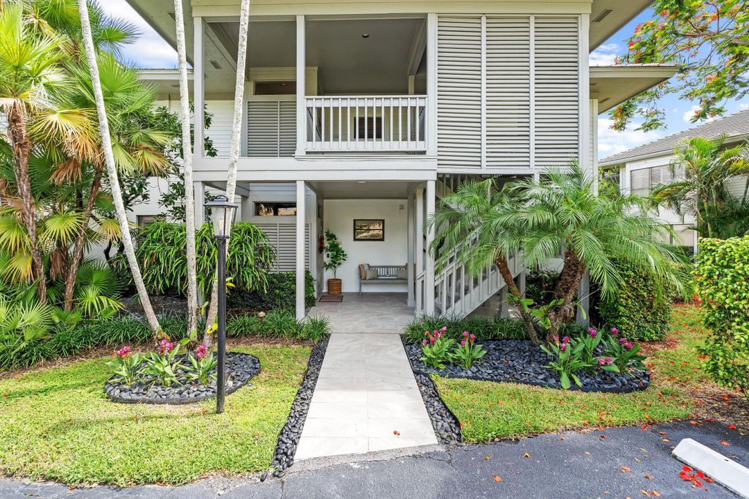 For Sale: $850,000 (2 beds, 2 baths, 1350 Square Feet)