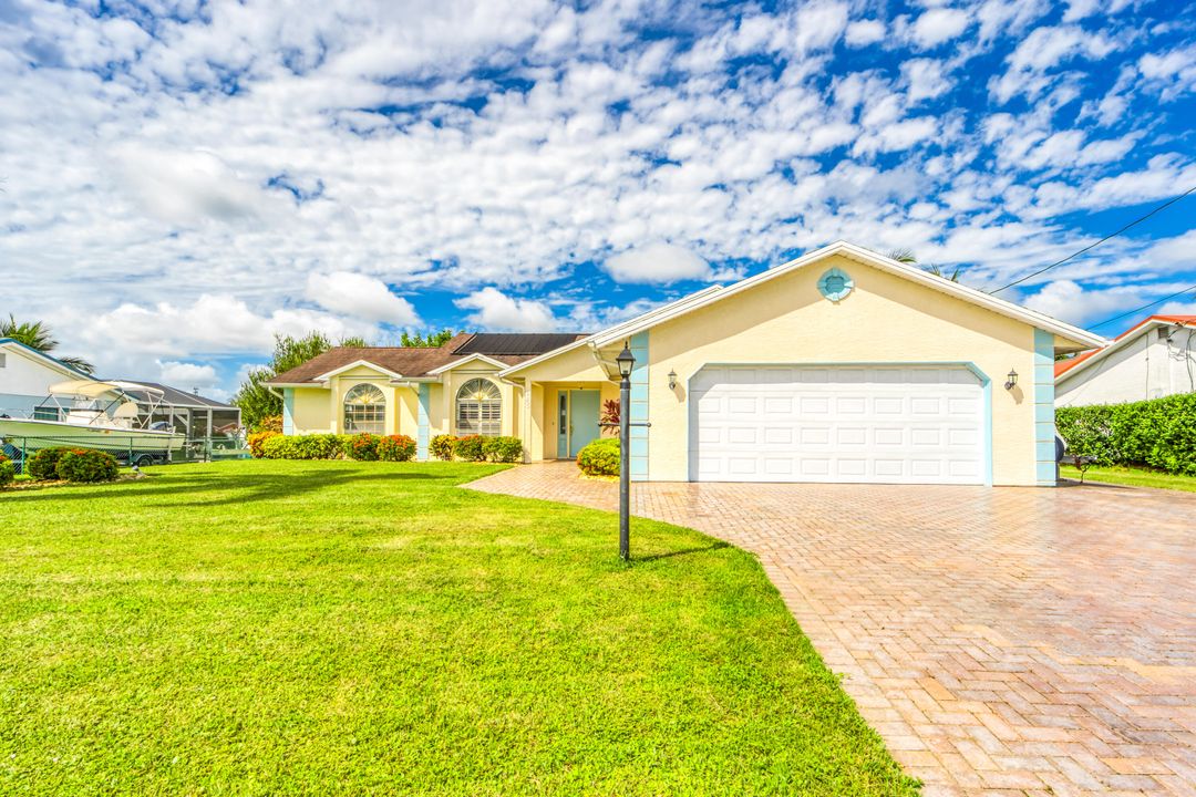 For Sale: $639,000 (3 beds, 2 baths, 2103 Square Feet)