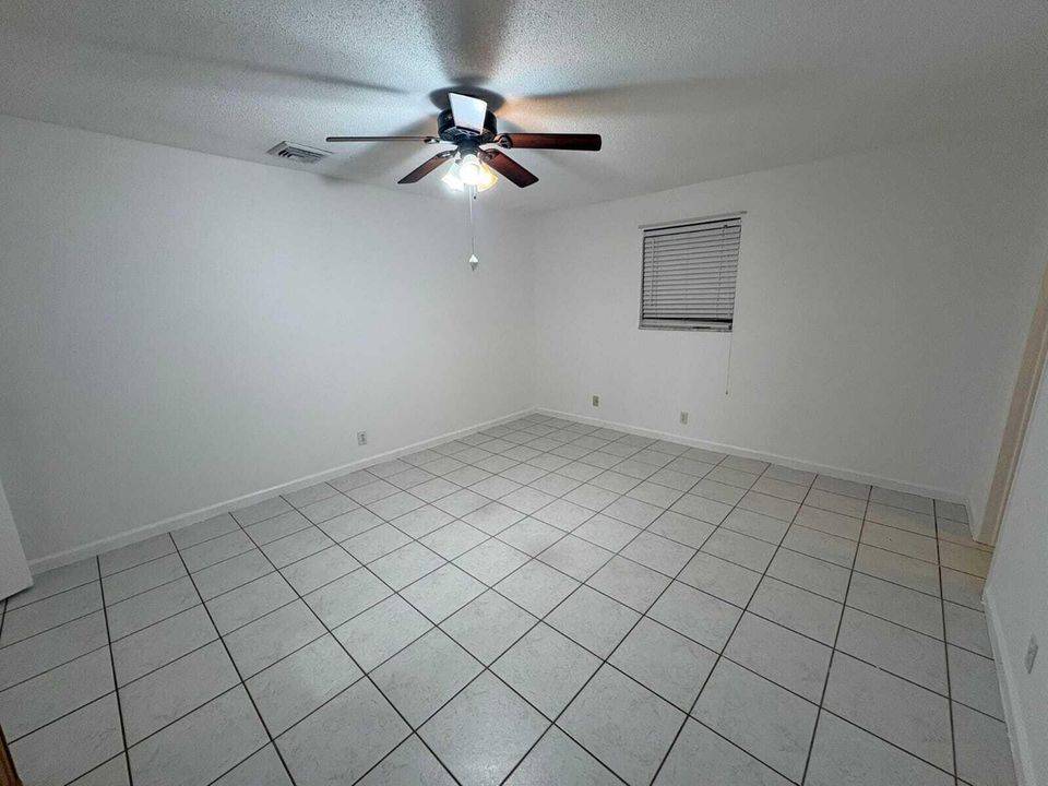 For Rent: $3,300 (3 beds, 3 baths, 1785 Square Feet)